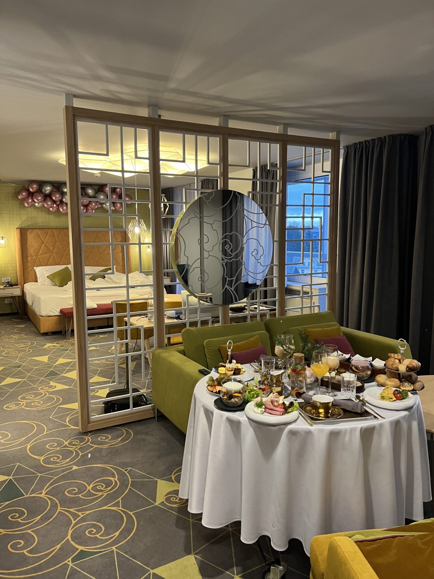 Bled Rose Hotel – večerja v mehurčku Bled Rose Hotel – večerja v mehurčku